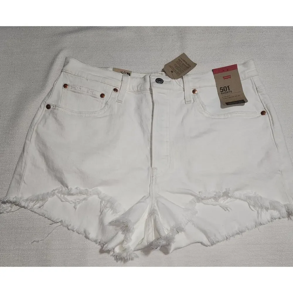 Levi's 501 shorts original 32'' waists a high rise fitted through the hip